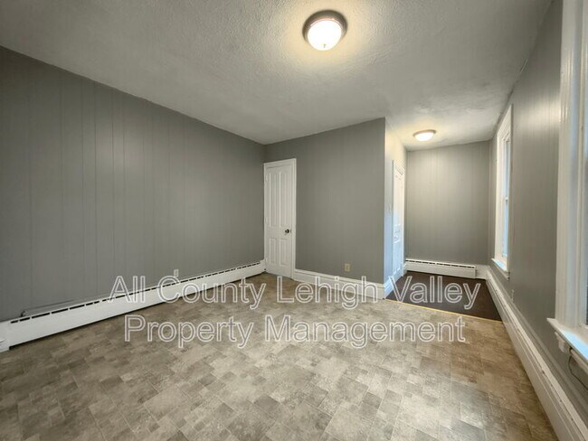 Photo - 417 N Ninth St
