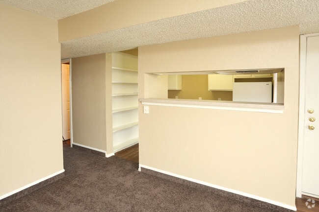 2 BR 1 BA- Living/Kitchen - Windmill Apartments