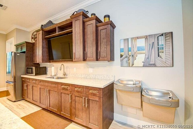 Photo - 151 Sword Fern Pl