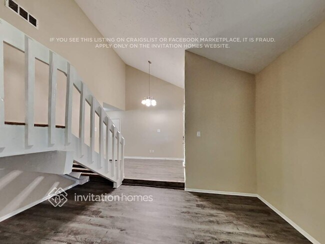 Photo - 16014 Logan Rock Rd