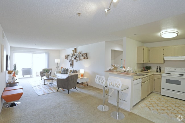 2 BR, 2 BA - The Newport