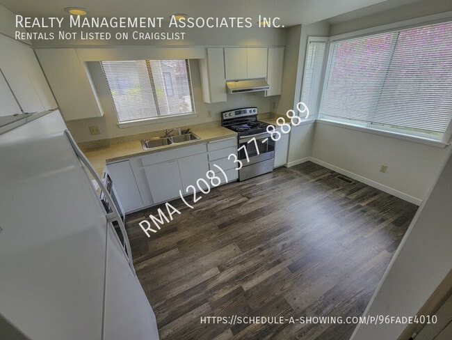 1951 S Wood Duck Ln