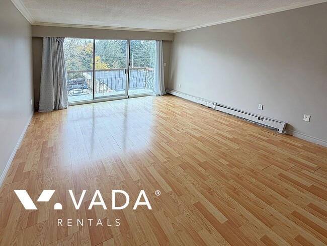 Building Photo - 1 Bedroom Apartment Rental 303-9405 120th ... Unit 303