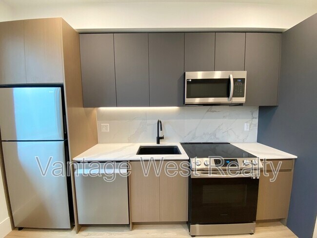 Building Photo - 720-720 K. L. O. Rd