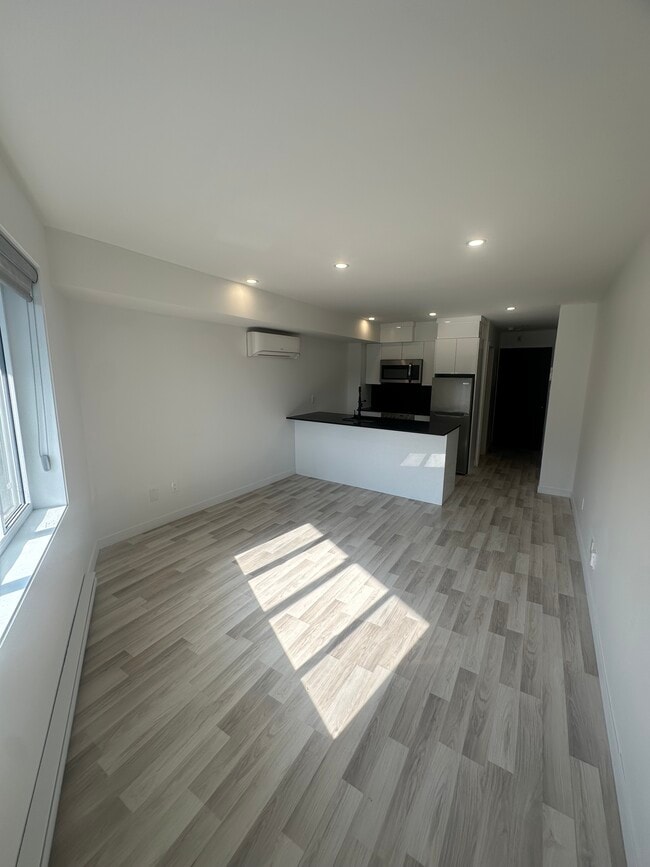 Photo - 5695 Rue Saint-Jacques