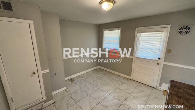 Photo - 4956 Durbin Ave