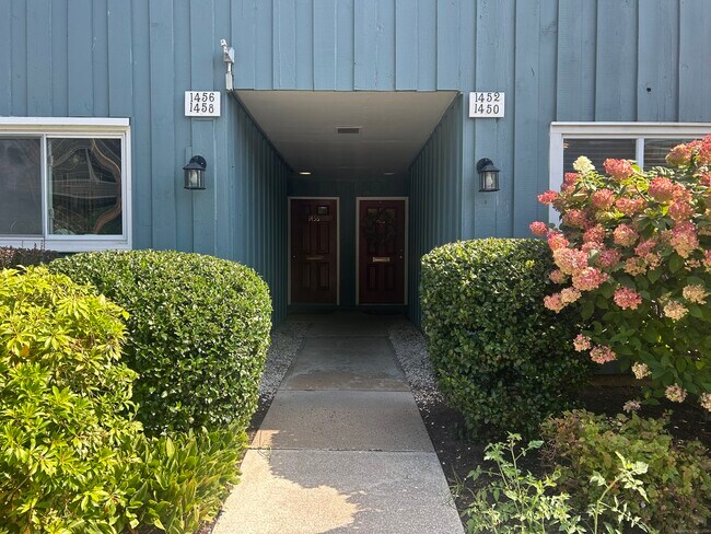 Photo - 1450 Melville Ave Condo Unit 1450