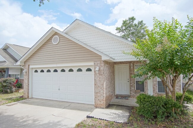 Beautiful Family Home Near Top Schools & N... - Beautiful Family Home Near Top Schools & N...