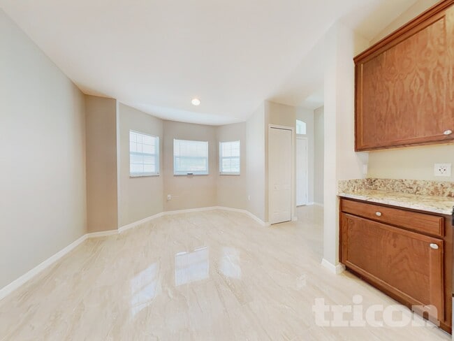 Photo - 1016 15th St NE