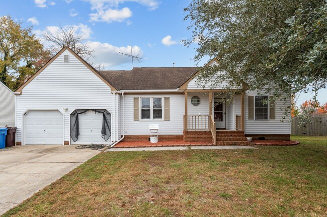 Radiant ranch-style home in Chesapeake! - Radiant ranch-style home in Chesapeake!