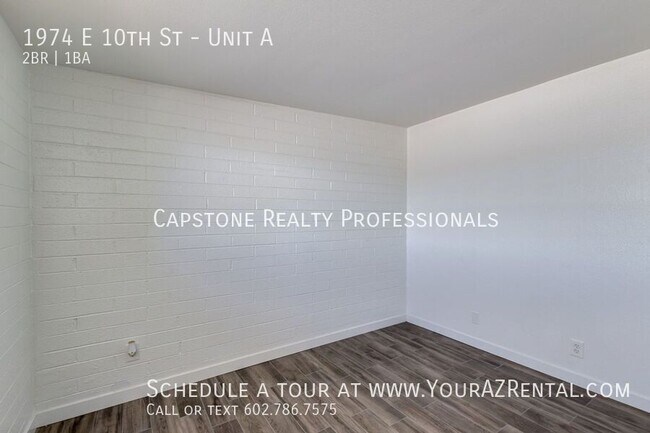 Photo - 1974 E 10th St Apartamento Unidad A