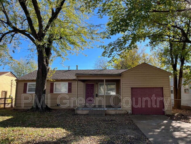 Photo - 1524 E 53rd St N