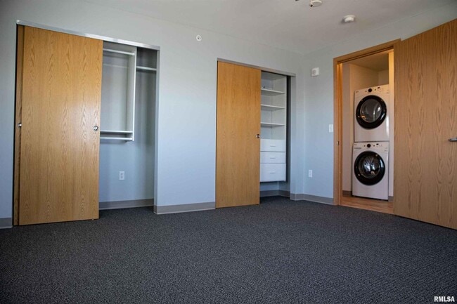 Photo - 2900 River Dr