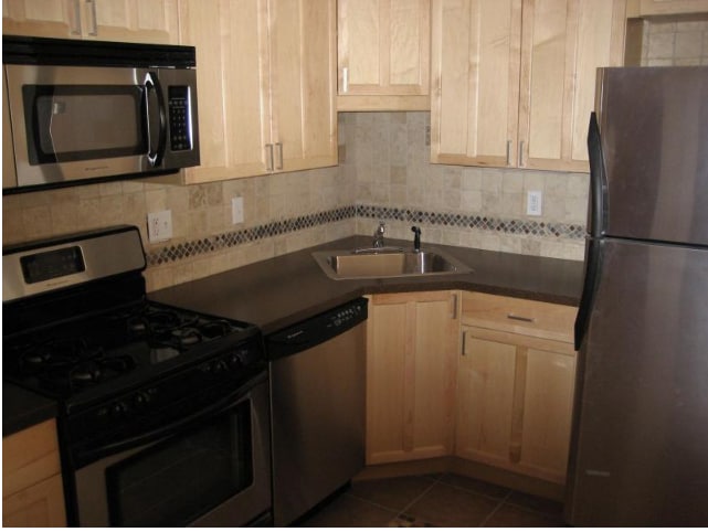 Building Photo - 23 Saint Lukes Rd Unit 1