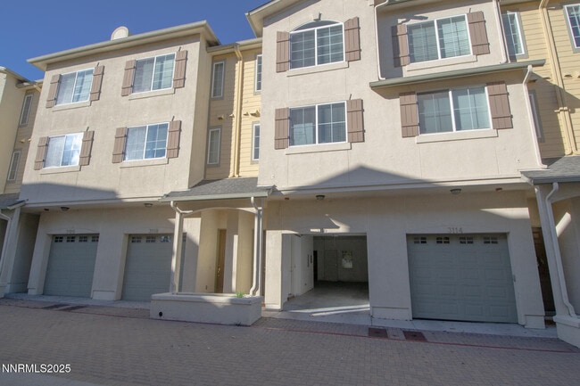 Building Photo - 3116 Sterling Ridge Cir