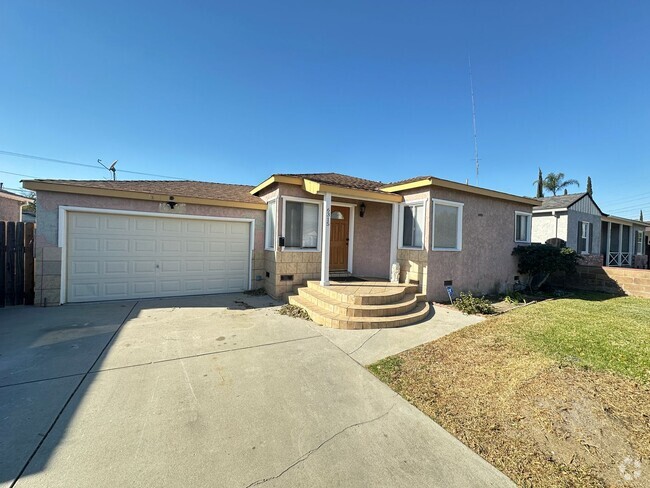 Building Photo - Large and sunny home in NoHo. Over 1,600 s...