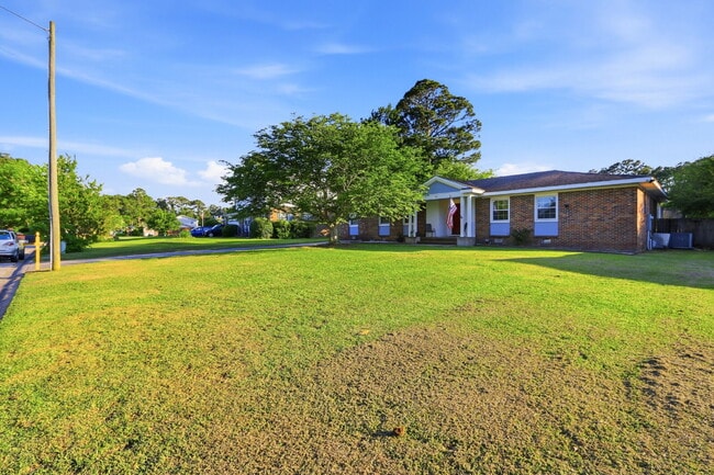 Photo - 607 Oakwood Ave