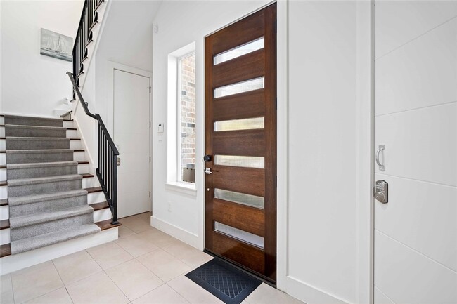 Photo - 2004 Rosedale St