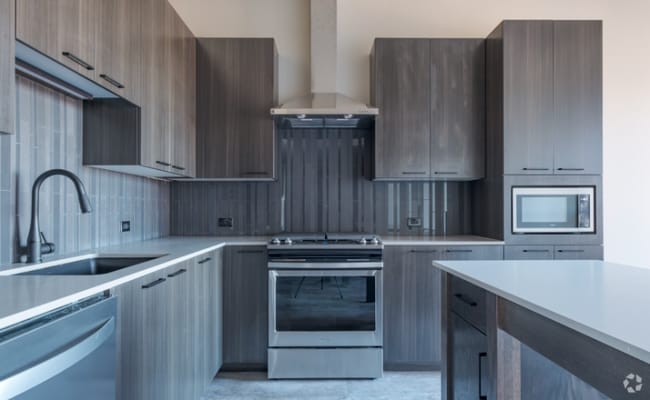Building Photo - 937 W Washington Blvd Rental