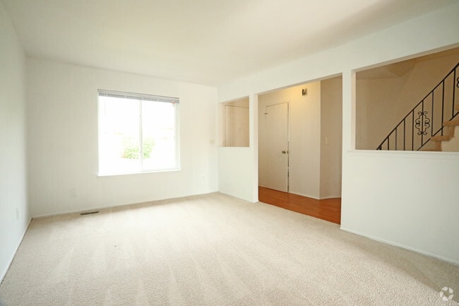 3HAB, 1.5BA - 1,190&nbsp;ft² - Royal Woods - Riverview, MI