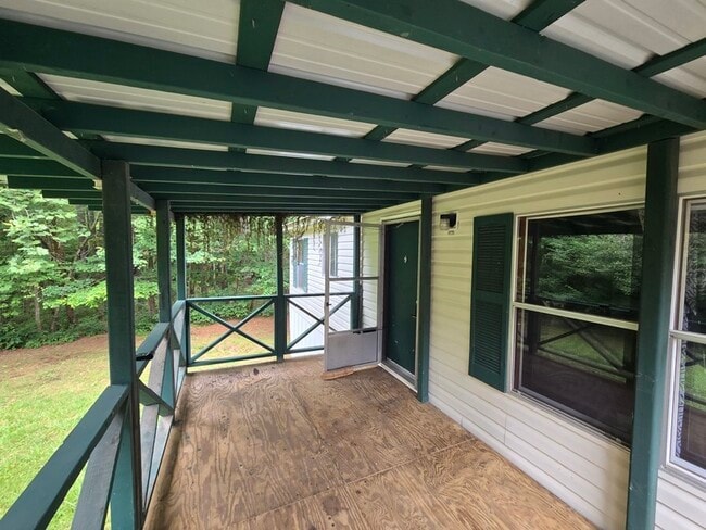 Photo - 310 Old Horton Rd SE
