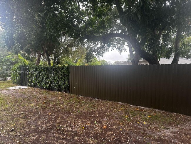 Photo - 12801 Westview Dr House