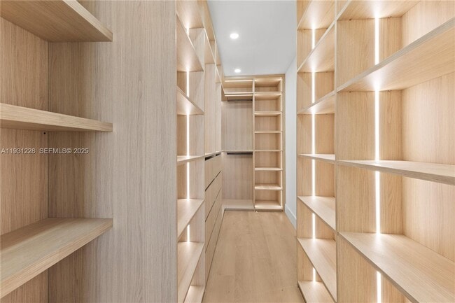 Photo - 16859 Crestview Ln