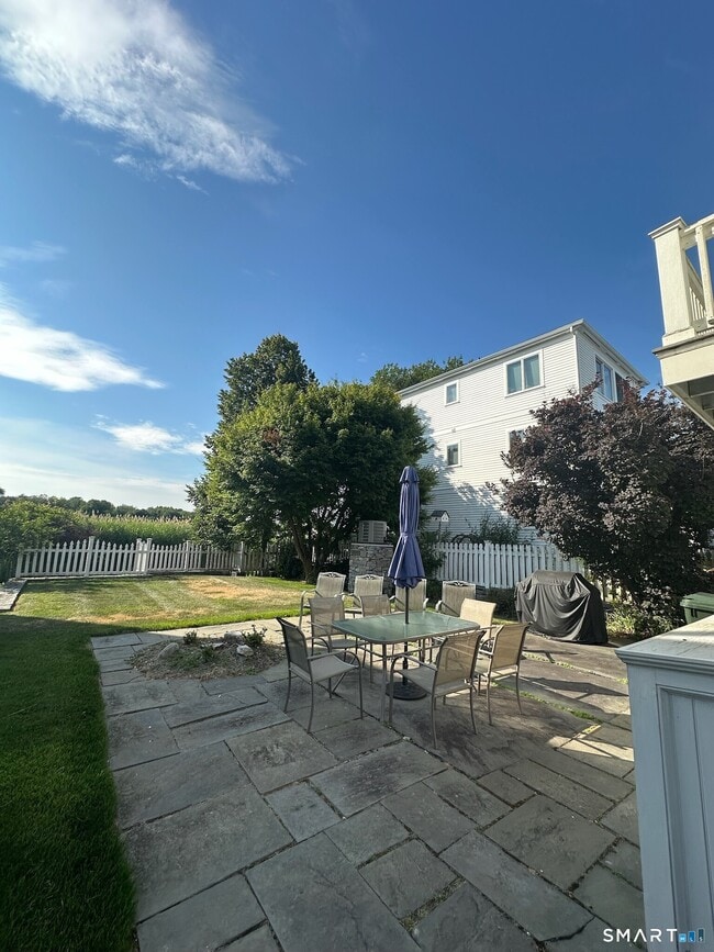 Photo - 664 Fairfield Beach Rd