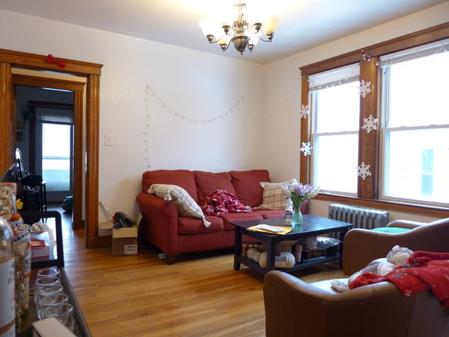 Photo - 821 Parker St Unit 2