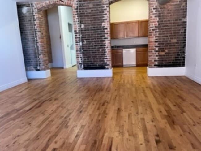 Photo - 208 W Michigan Ave Unidad 2J