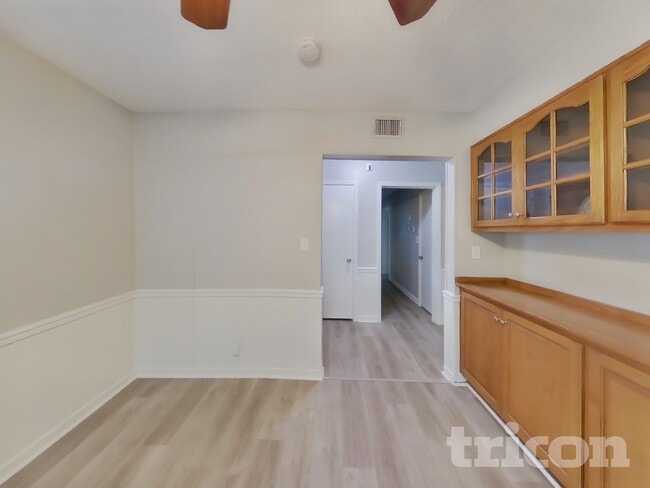 Photo - 8588 Lamanto Ave N