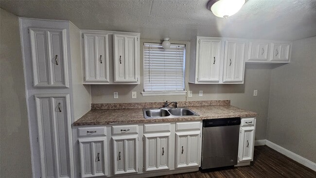 Photo - 3118 Brookdale Dr