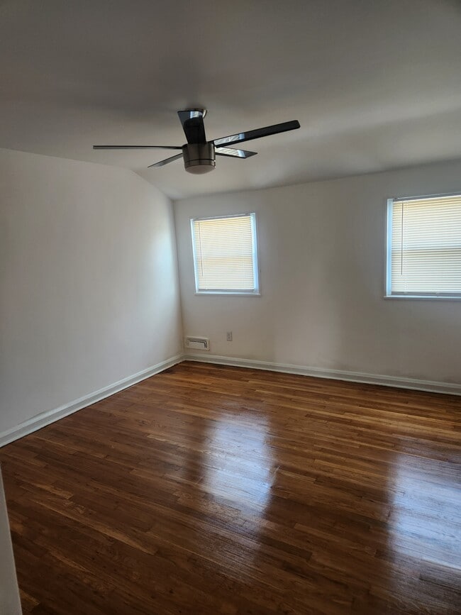 Photo - 7906 Wallace Rd Casa