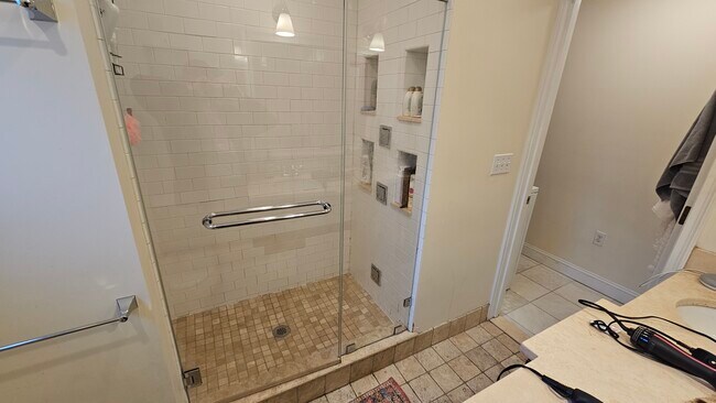 Photo - 44 Greycliff Rd Unit 1
