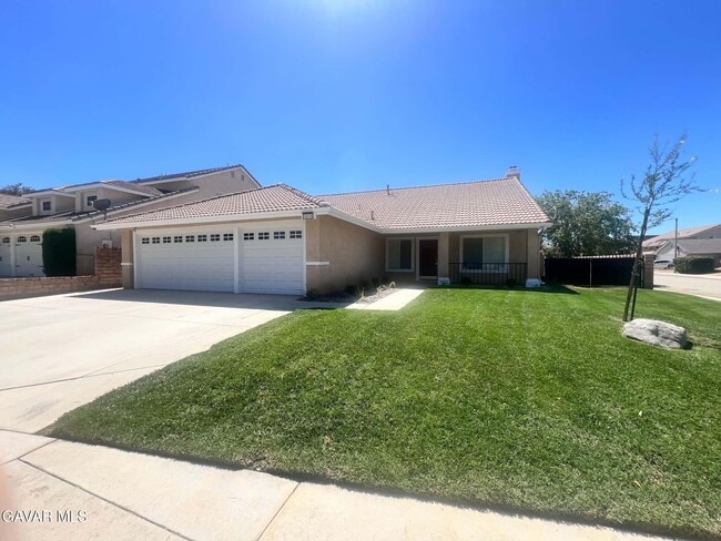 Building Photo - 39939 Guita Ct