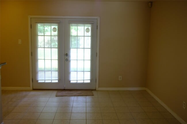 Photo - 6310 French Chateau Dr