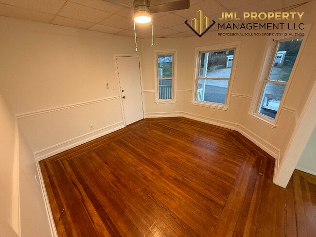 Photo - 28 McClure Pl Unidad 1