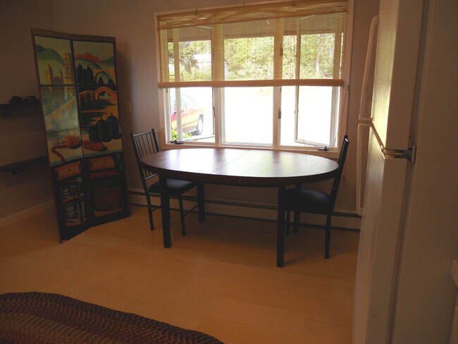 Kitchen table - 112 Turkey Hill Rd Unit 112 Turkey Hill Rd