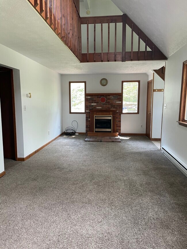 Photo - 2141 Rosemont Dr