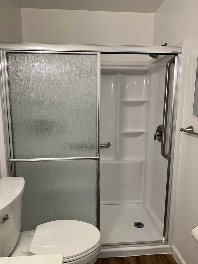 Bathrokm - 7044 Basswood Rd Unit Basswood road