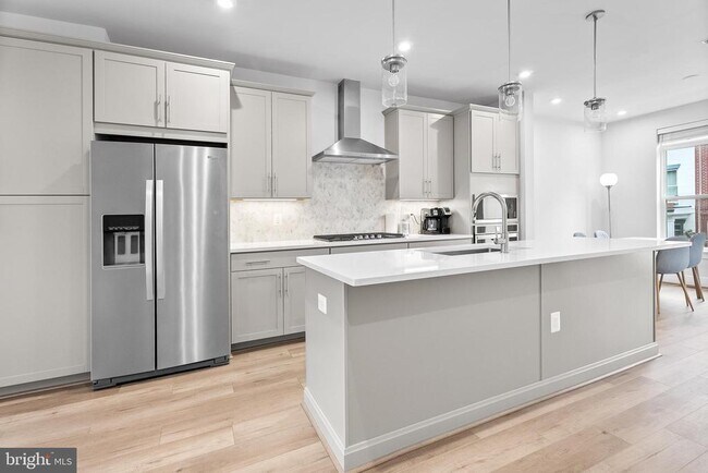 Photo - 468 Altezza Dr NE