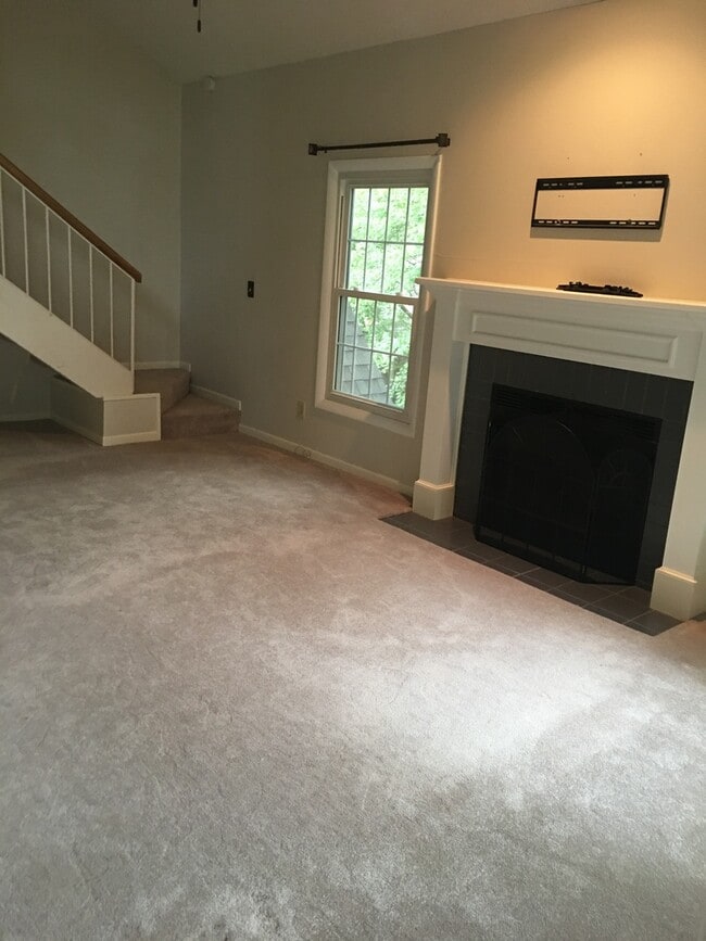 Photo - 2 bedroom condo in Coventry Communities