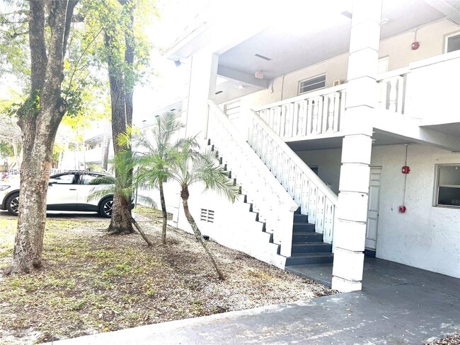 Photo - 17255 SW 95th Ave Unit 241