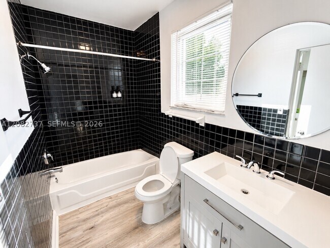 Photo - 3025 Indian Creek Dr Unit 110
