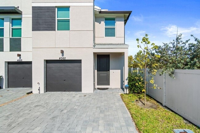 Photo - 4062 Hot Springs Ave Townhome