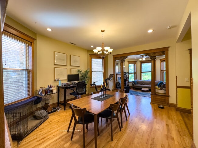 Building Photo - 2707 N Kimball Ave Unit J04P