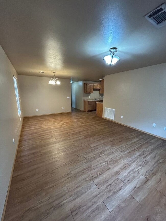 253 S Fairbanks Ave
