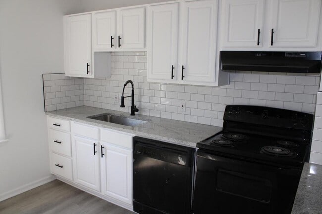 Photo - 713 N Sunset Dr House