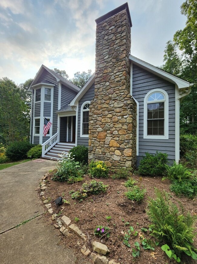 Large Fletcher Rental - Large Fletcher Rental