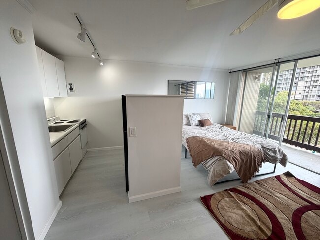 1524 Pensacola St Unit #208